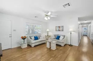 403 W Anderson Ave, Round Rock, TX 78664 - Photo 6