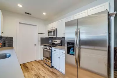 11322 Bristle Oak Trail, Austin, TX 78750 - Photo 10