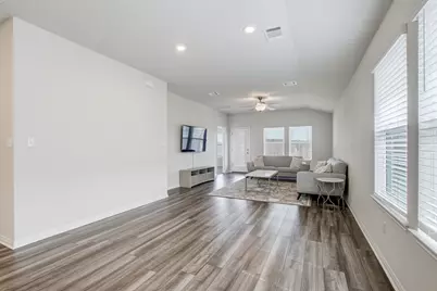 128 Outlaw Drive, Liberty Hill, TX 78642 - Photo 4