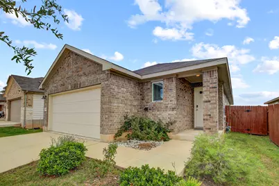 128 Outlaw Drive, Liberty Hill, TX 78642 - Photo 2