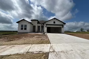 197 Wild Horse Dr, Cedar Creek, TX 78612 - Photo 2