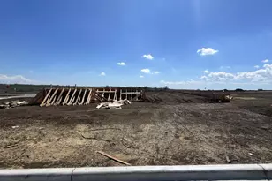 197 Wild Horse Dr, Cedar Creek, TX 78612 - Photo 2