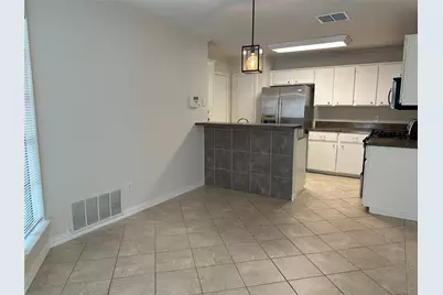 12333 Tomanet Trail, Austin, TX 78758 - Photo 6