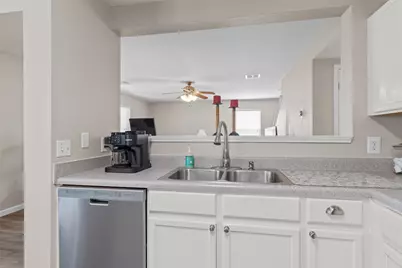4010 Kings Canyon Drive, Taylor, TX 76574 - Photo 8