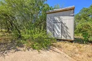 12716 Pauls Valley Rd, Austin, TX 78737 - Photo 10