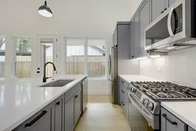 4803 Prock Lane #B, Austin, TX 78721 - Photo 8
