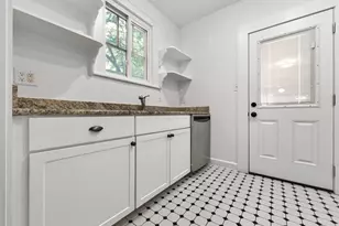 3307 Helms St, Austin, TX 78705 - Photo 12