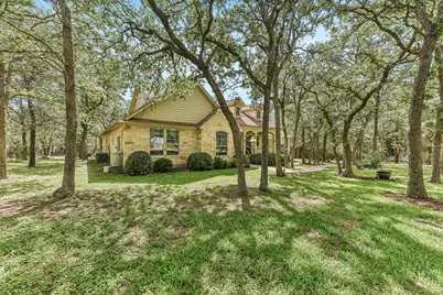 109 Elm Wood Drive, Elgin, TX 78621 - Photo 2