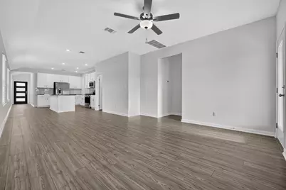 5825 Taunte Drive, Del Valle, TX 78617 - Photo 6