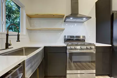 2902 Jorwoods Drive, Austin, TX 78745 - Photo 8