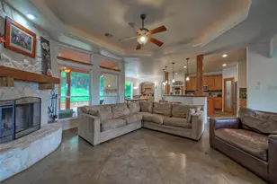 124 Summer Oak Ct, Georgetown, TX 78628 - Photo 10