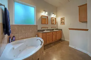 124 Summer Oak Ct, Georgetown, TX 78628 - Photo 20