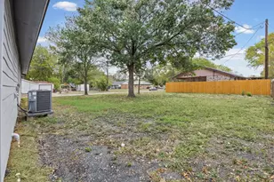 1100 Monte Vista Dr, Lockhart, TX 78644 - Photo 24