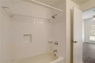 806 W 24th St, Austin, TX 78705 - Photo 16