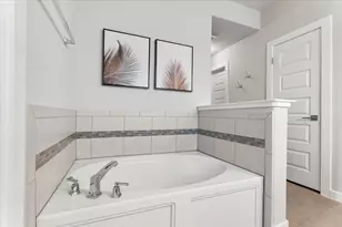 7207 Auburn Blaze Ln, Austin, TX 78744 - Photo 18