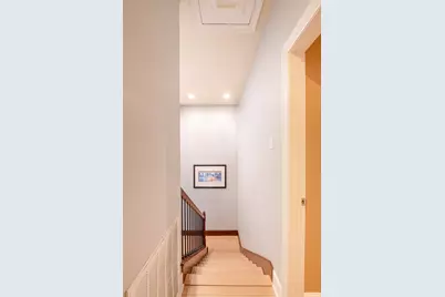 2302 E 9th Street, Austin, TX 78702 - Photo 16