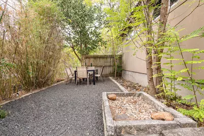 2302 E 9th Street, Austin, TX 78702 - Photo 30