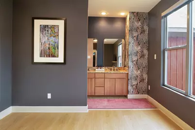2302 E 9th Street, Austin, TX 78702 - Photo 14