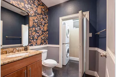 2302 E 9th Street, Austin, TX 78702 - Photo 8