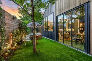 2212 S 2nd St, Austin, TX 78704 - Photo 20