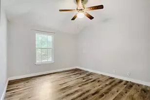 119 High Point Blvd, Cedar Creek, TX 78612 - Photo 12