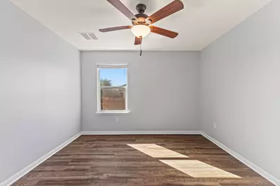 10600 Menominee Falls Lane, Austin, TX 78754 - Photo 16