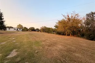 206 Shiloh Rd, Bastrop, TX 78602 - Photo 4