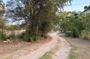 206 Shiloh Rd, Bastrop, TX 78602 - Photo 10
