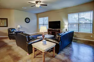 129 Haliimaile Ln, Bastrop, TX 78602 - Photo 8