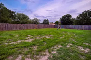 129 Haliimaile Ln, Bastrop, TX 78602 - Photo 36