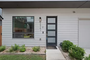 2941 E 14th St, Austin, TX 78702 - Photo 2