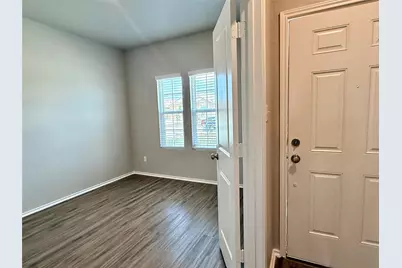 129 Perfect World Loop, Jarrell, TX 76537 - Photo 4