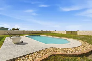 15620 Harry Lind Rd, Elgin, TX 78621 - Photo 38