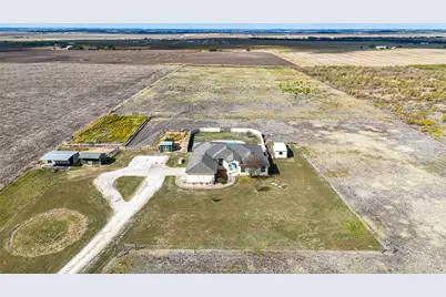 15620 Harry Lind Road, Elgin, TX 78621 - Photo 2