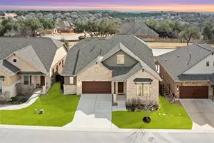 132 Village Oak Dr, Austin, TX 78737 - Photo 4