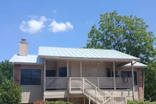 421 W San Antonio St, San Marcos, TX 78666 - Photo 1