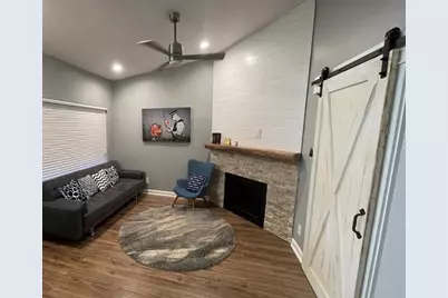421 W San Antonio Street #H3, San Marcos, TX 78666 - Photo 2
