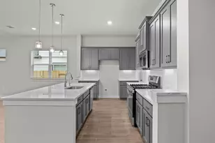 309 W Faulkner St, Liberty Hill, TX 78642 - Photo 4