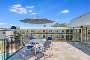 910 Duncan Ln, Austin, TX 78705 - Photo 12