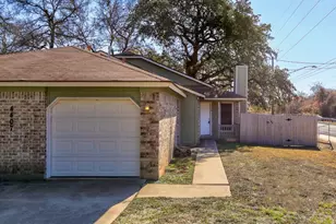 4407 Limewood Ct, Austin, TX 78727 - Photo 2