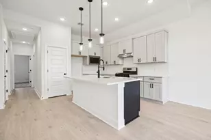 200 W 56th St, Austin, TX 78751 - Photo 20