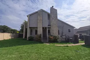 1758/1760 Horseshoe Cir, Round Rock, TX 78681 - Photo 1