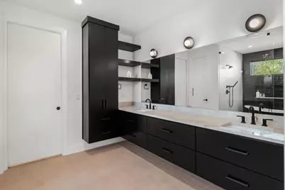 1301 Deloney Street, Austin, TX 78721 - Photo 24