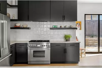 1301 Deloney Street, Austin, TX 78721 - Photo 10