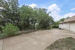 21105 Newport Cove, Lago Vista, TX 78645 - Photo 36