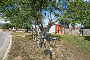 1209 Sagebrush Dr, Round Rock, TX 78681 - Photo 4