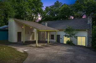 1506 Rockdale Cir, Austin, TX 78704 - Photo 4