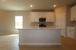 4717 Lava Is Dr, Austin, TX 78747 - Photo 4