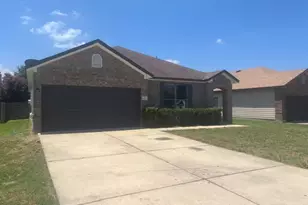 1756 Bayland St, Round Rock, TX 78664 - Photo 2