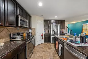 12115 Walter Vaughn Dr, Manor, TX 78653 - Photo 8